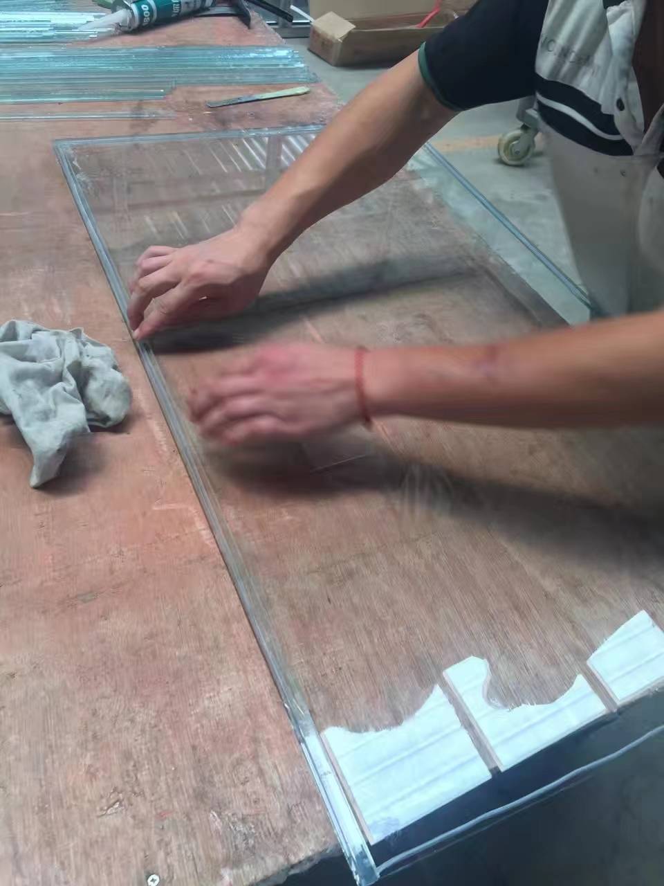 ��������